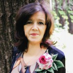 Валентина Назарова, ученица школы шелковой флористики SilkFlora - отзыв на обучение и фотографии цветов сделанных на курсе "Трехмесячный курс шелковой флористики "Цветы и мода" Анны Ушаковой"