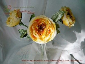 Цветок из шелка Роза Colette