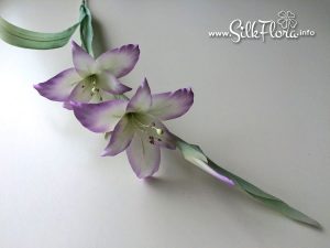 silk-flowers-chernyaeva-irina-1 Ученическая работа Ирины Черняевой