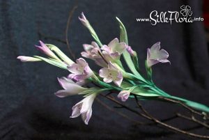 silk-flowers-kotova-tatyana-14 Ученическая работа Татьяны Котовой