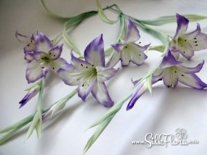 silk-flowers-vasilenko-elena-3 Ученическая работа Елены Василенко